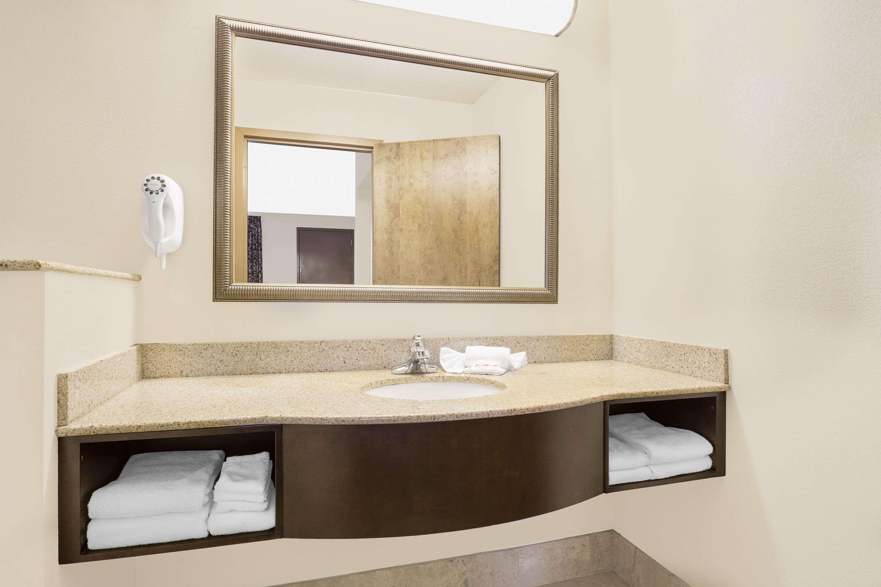 Super 8 By Wyndham Danville
