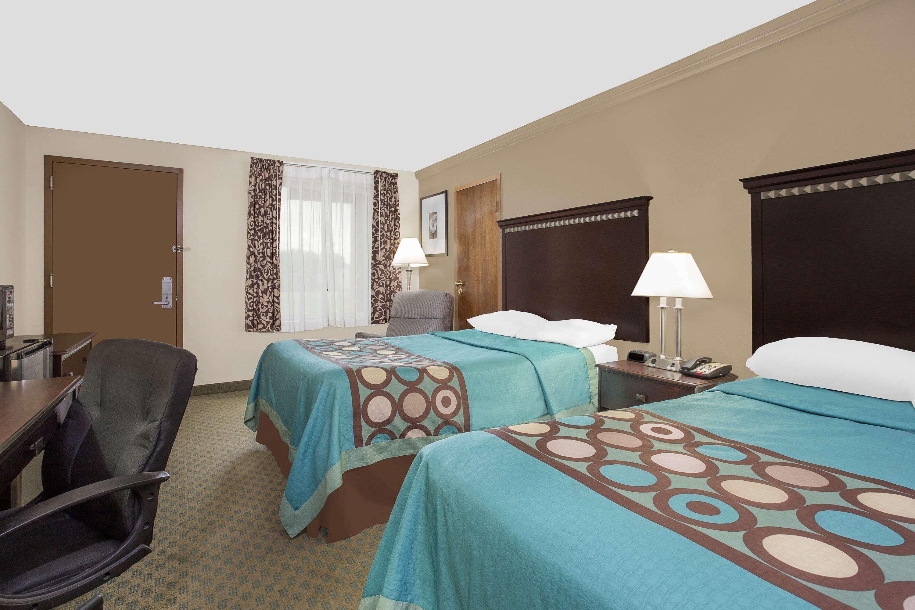 Hotel Super 8 By Wyndham Danville