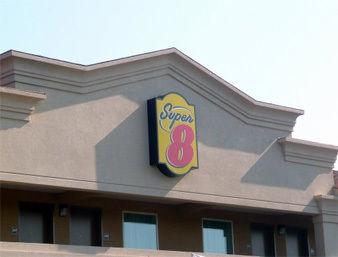 Super 8 By Wyndham Hotel
