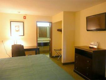 Hotel Super 8 By Wyndham 3*