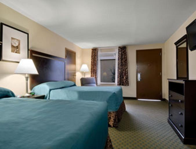 Super 8 By Wyndham Hotel Danville