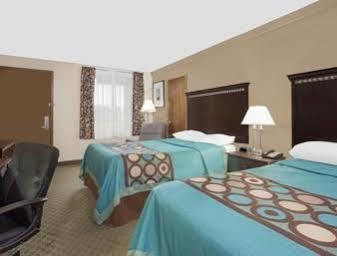 Hotel Super 8 By Wyndham 3*